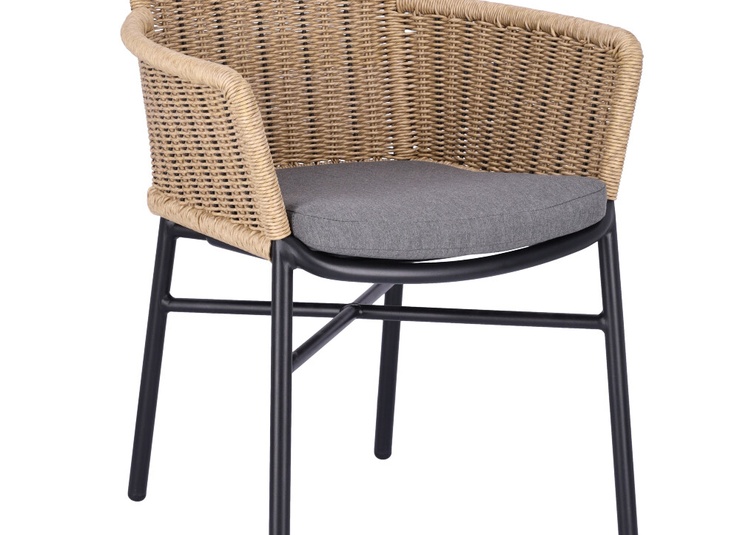 Abbildung Chaise à accoudoirs Usara Schrägansicht