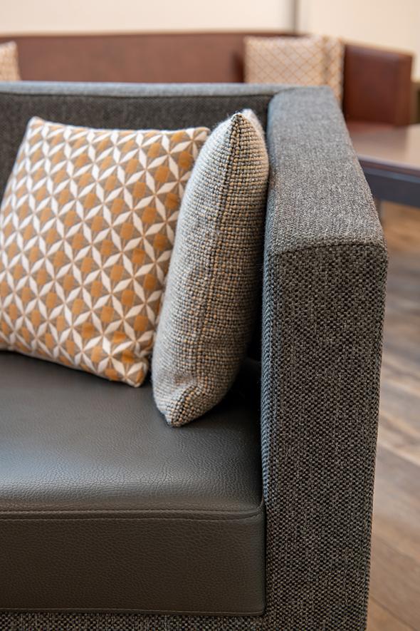 Abbildung 2-Sitzer-Element Charly Detailansicht