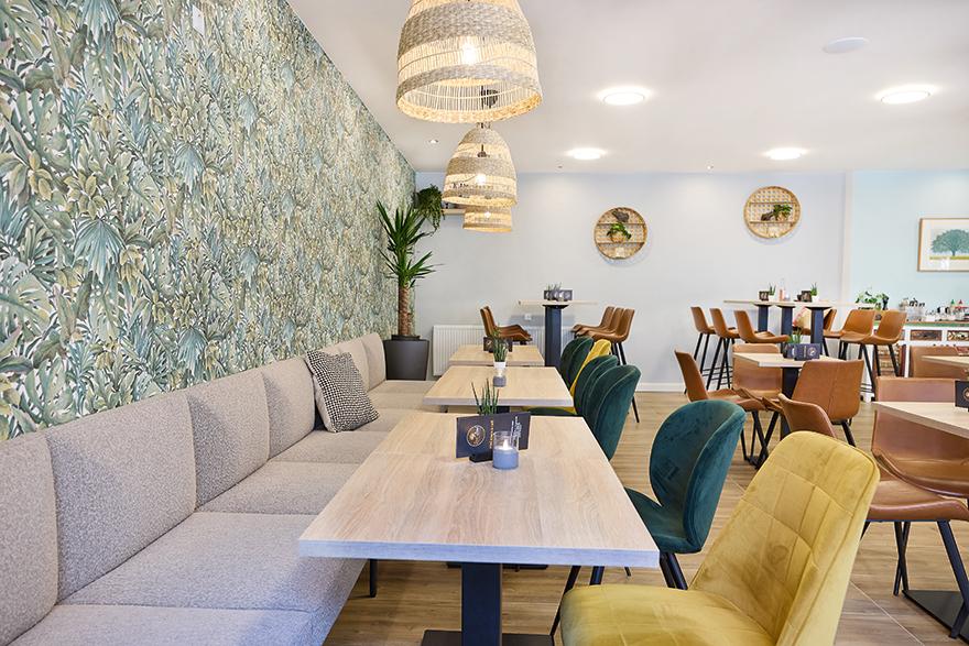 Abbildung Eind-/afsluitelement links Tuya B Ambiente