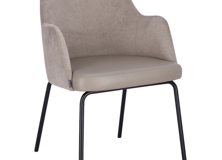 Abbildung arm chair Hada Schrägansicht