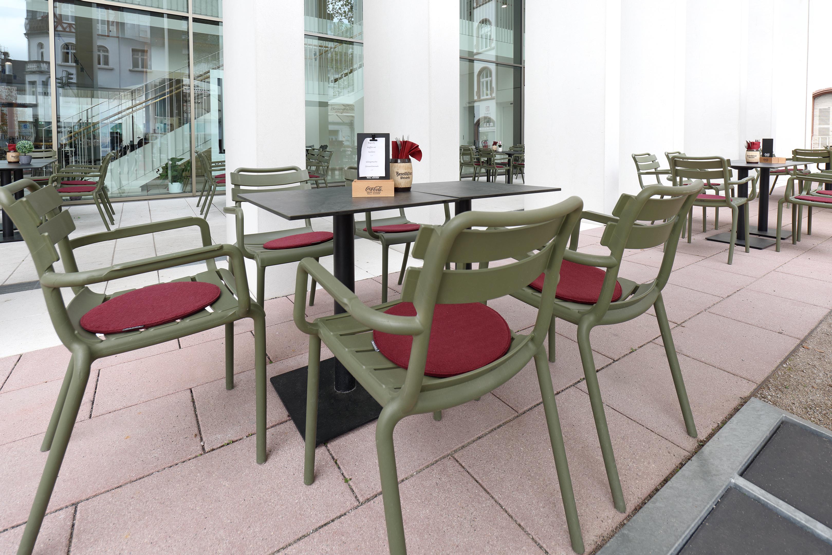 Abbildung Chaise à accoudoirs Estela Ambiente