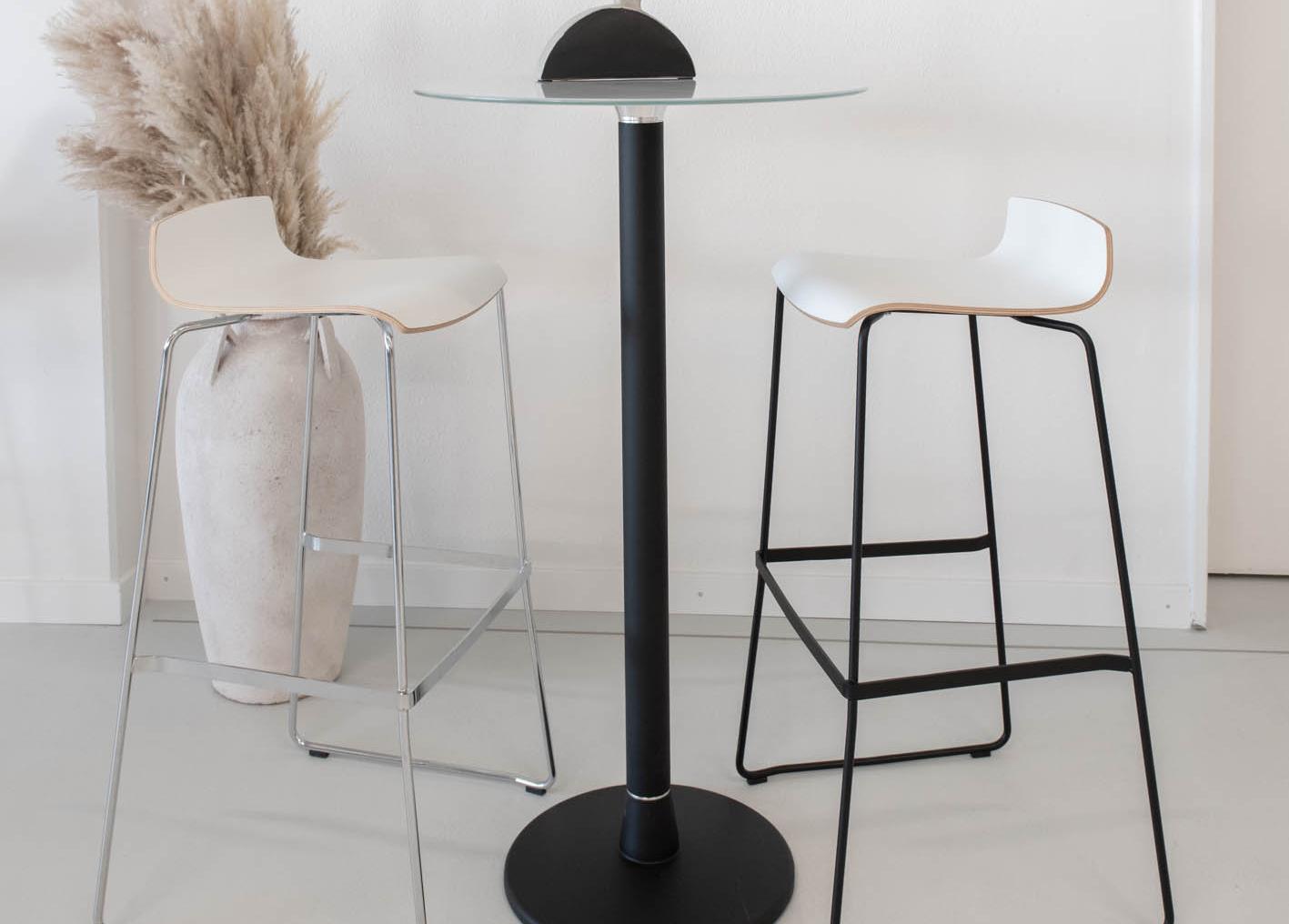 Abbildung bar stool Yoko Ambiente