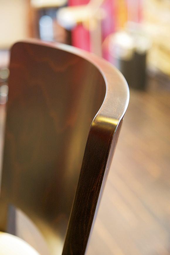 Abbildung Stuhl Delia Detailansicht