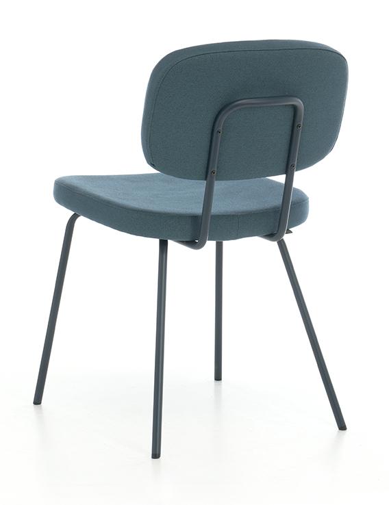 Abbildung chaise P 32 Schrägansicht