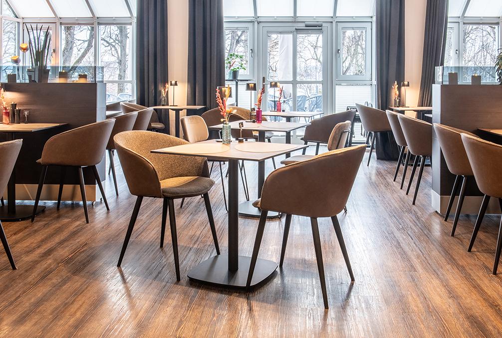 Abbildung dining table Visar Ambiente
