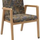 Abbildung Armstoel Tila Schrägansicht