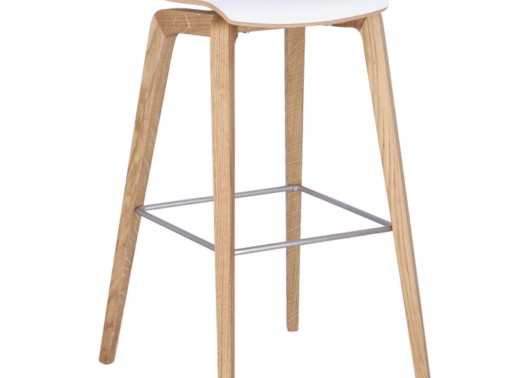 Abbildung Barhocker Yoko Schrägansicht