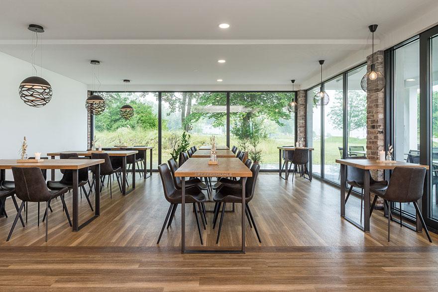 Abbildung Esstisch Rickon Ambiente