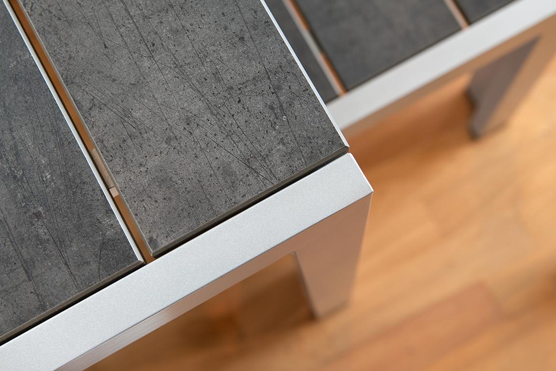 Abbildung Esstisch Torger T Detailansicht