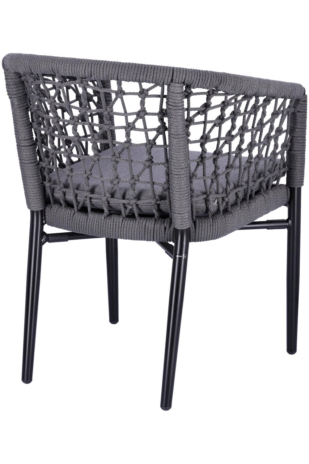 Abbildung Chaise à accoudoirs Penka Schrägansicht