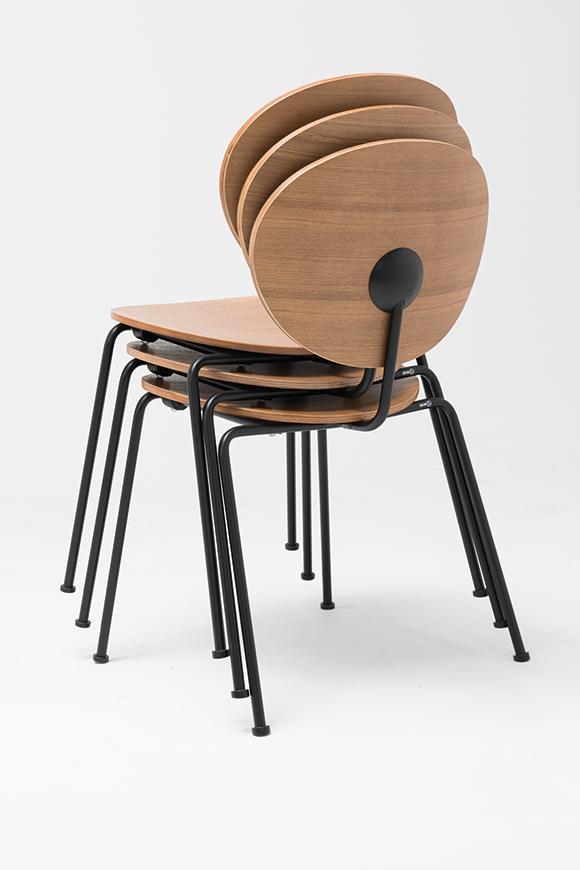 Abbildung Stuhl Ovni