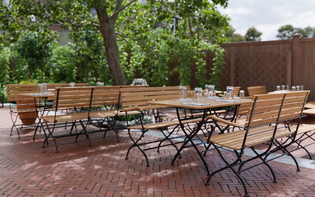 Abbildung dining table Valentin T Ambiente