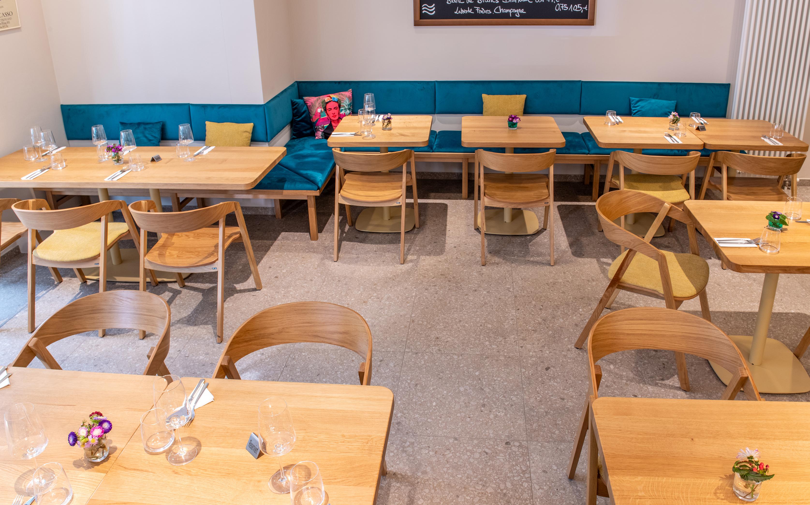 Abbildung dining table Visar Ambiente