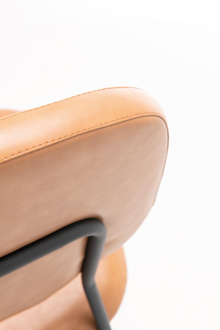 chaise Judit