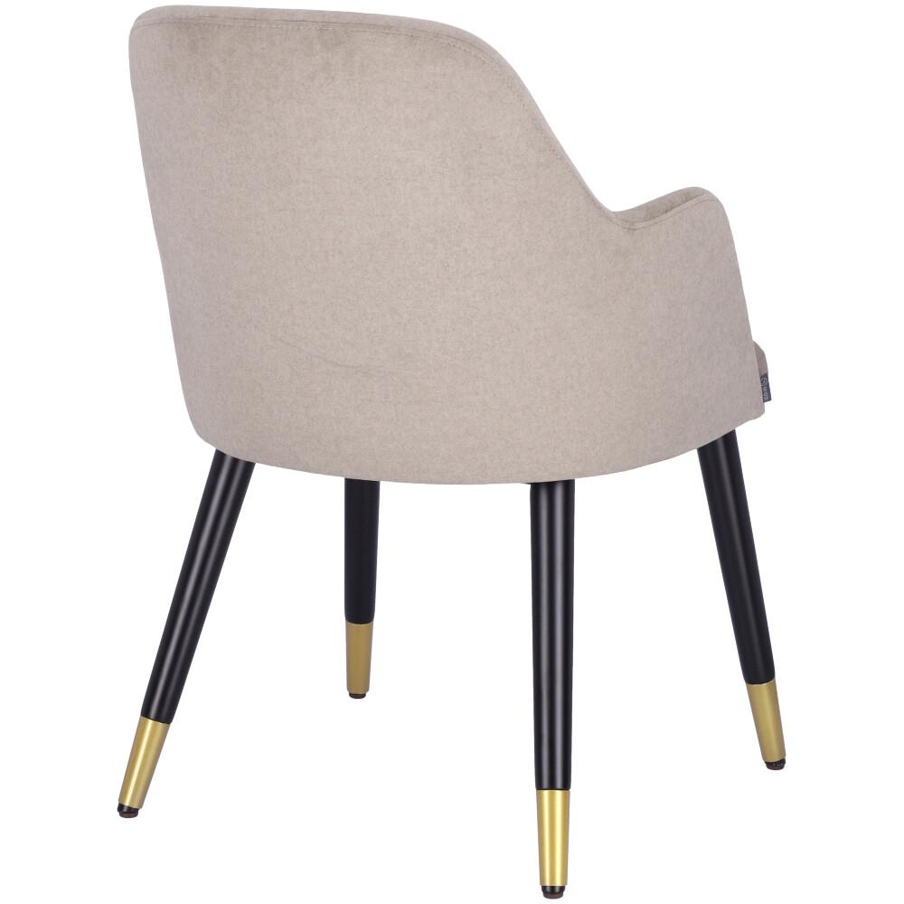 Abbildung Armlehnstuhl Hada Schrägansicht