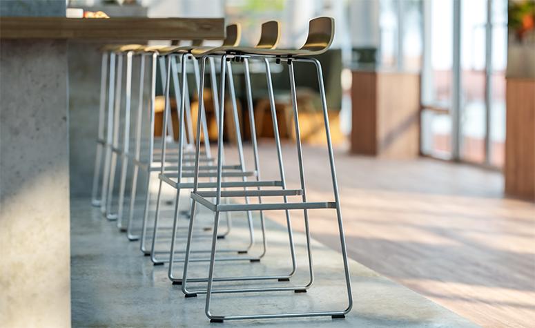 Abbildung bar stool Yoko Ambiente