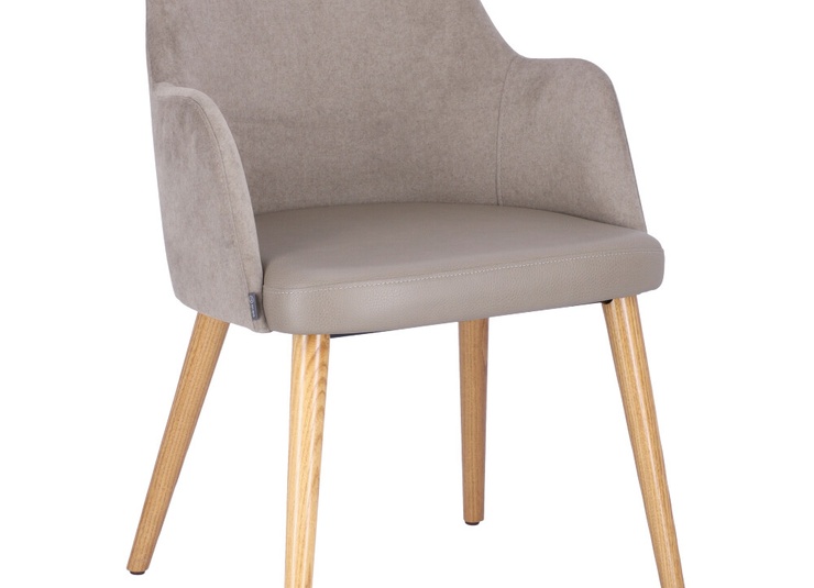 Abbildung Chaise à accoudoirs Hada Schrägansicht