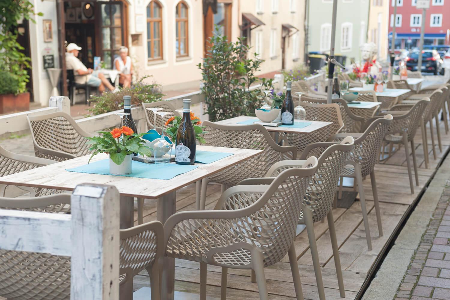 Abbildung Chaise à accoudoirs Emilia Ambiente