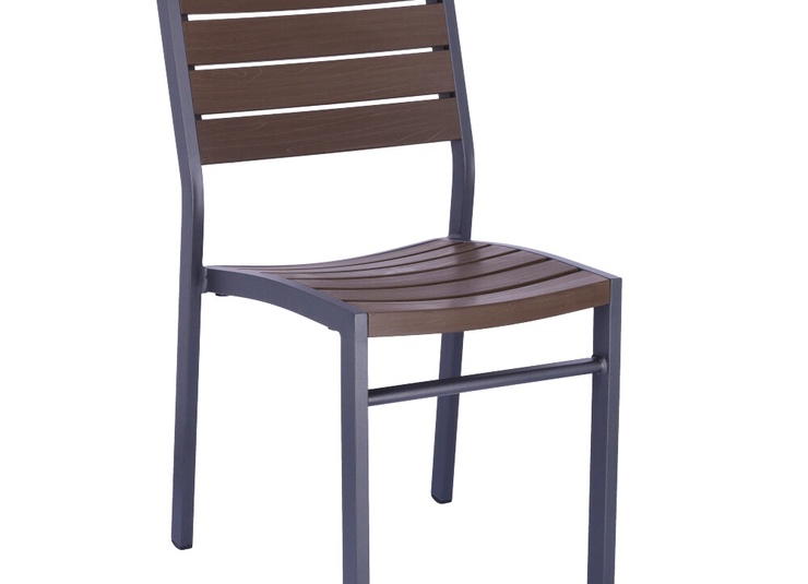 Abbildung chaise Tito Schrägansicht