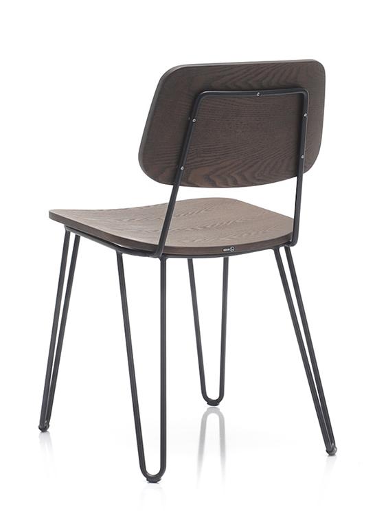 Abbildung Stuhl Yago Schrägansicht