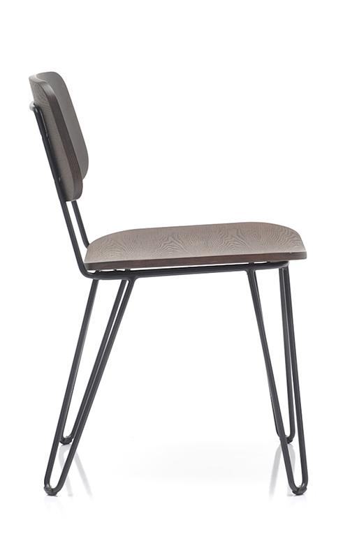 Abbildung Stuhl Yago Seitenansicht