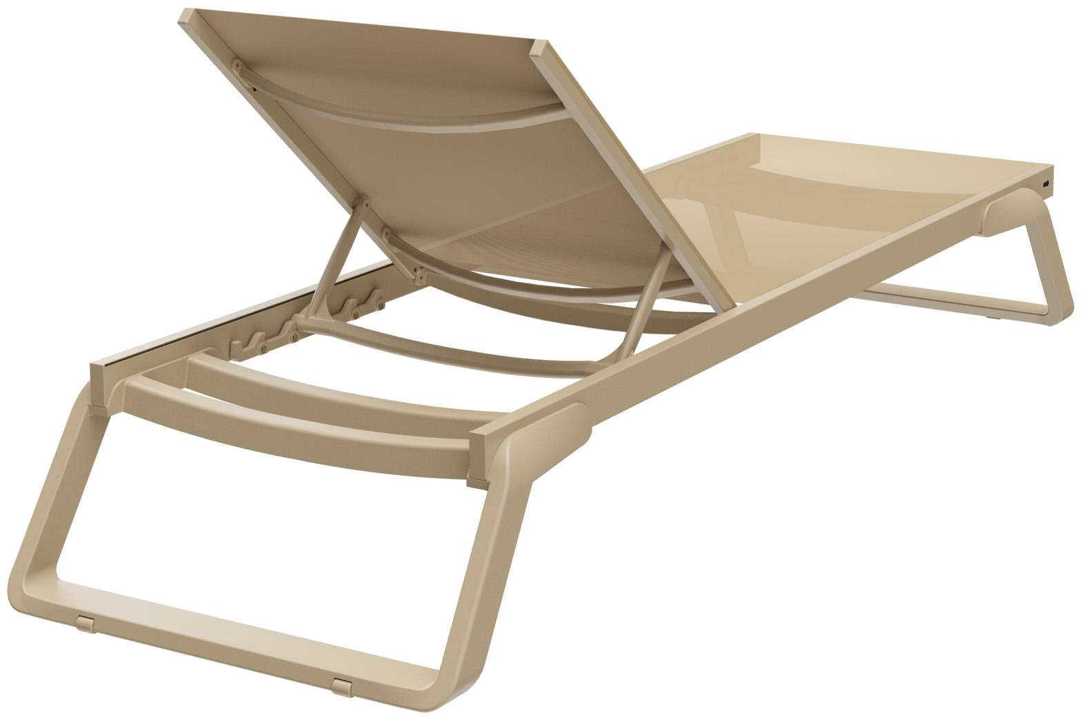 Abbildung Ligstoel Selina Schrägansicht