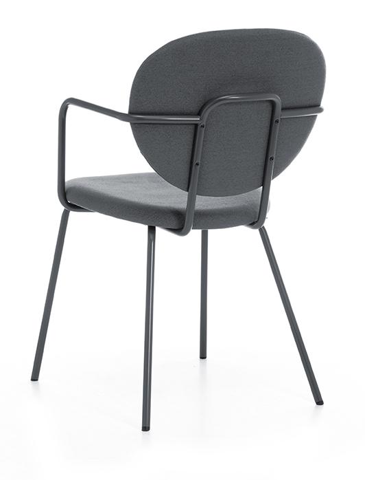 Abbildung arm chair P 33 Schrägansicht